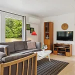 3 Bedroom Amazing In Semesterbostad *