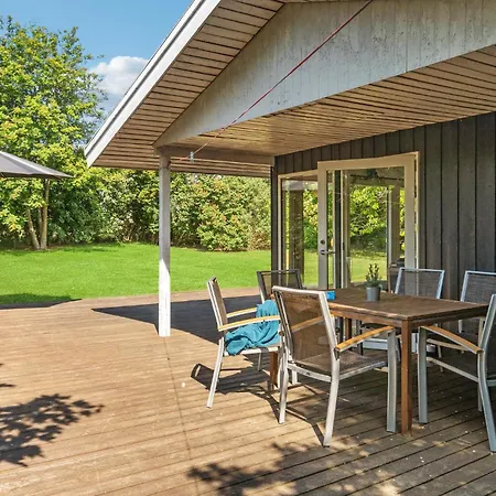 Holiday home Stunning In With House Sea View *